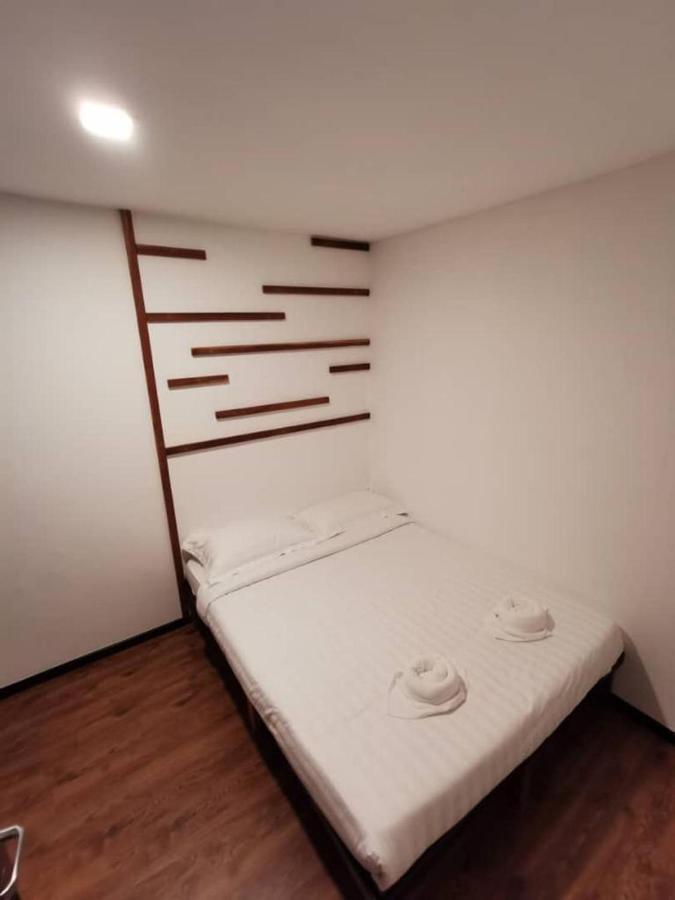 Kuching Hotel Eksteriør billede
